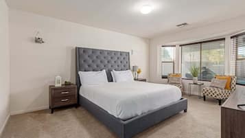 3 bedrooms, iron/ironing board, WiFi, bed sheets