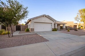 Exterior - Beautifully Decorated Home|Avondale|PrivatePool (Avondale)