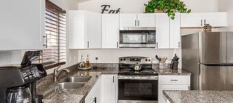 Beautifully Decorated Home,Avondale,PrivatePool