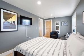 Unclassified image, 5 of 42, button - Downtown Renovated Apt w/ Free Parking & BBQ (Phoenix)