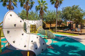Maison, Plusieurs lits (Lesa's Solana Resort Vacation Home) | Espace pour enfants