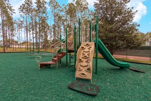 House, Multiple Beds (Julie's Highlands Reserve Vacation Ho) | Children's area - Julie's Highlands Reserve Vacation Home (Davenport)