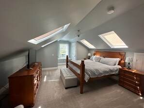 4 bedrooms, iron/ironing board, travel cot, free WiFi