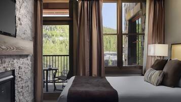 3 bedrooms, in-room safe, iron/ironing board, WiFi