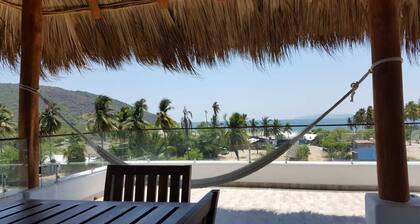 Huge Villa with Pool, Rooftop Deck, and Beach Views