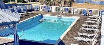 Cute Condo w/Pool, Close to Everything!