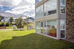 Apartamento, 1 cama de matrimonio con sofá cama, balcón, vistas a la montaña | Terraza o patio