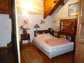 4 bedrooms