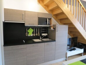 Réfrigérateur, micro-ondes, lave-vaisselle