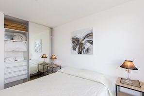 Apartment, Canal View | In-room safe, individually decorated, individually furnished - Pacífico Apartamentos Terrazas (Ushuaia)