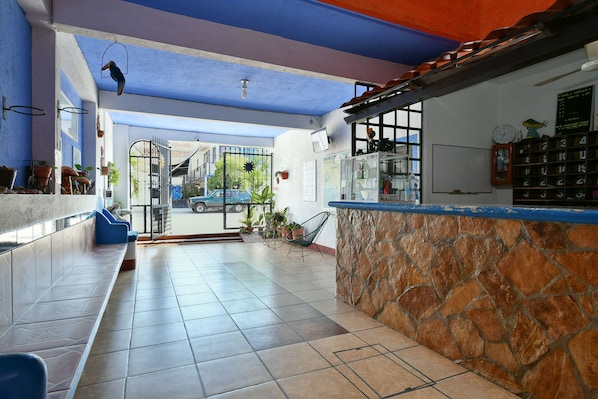 Reception - Hotel Costamar (Puerto Escondido)
