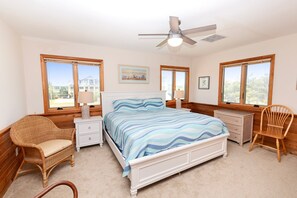 4 bedrooms, iron/ironing board, free WiFi, bed sheets - OCEANFRONT, Private Beach Access, Gas Fireplace, Ocean Views, WL933, Tale of the Whale (Corolla)