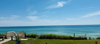 PRIVATE BEACH-You deserve this-Luxury ground-level 1-bedroom ON THE BEACH on 30A