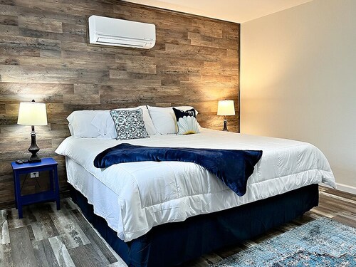 2-bedroom apartment just 17 minutes from University of Tennessee