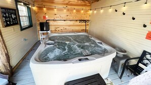 House, Multiple Beds (Deerly Loved #2846) | Interior - Deerly Loved #2846 (Sevierville)
