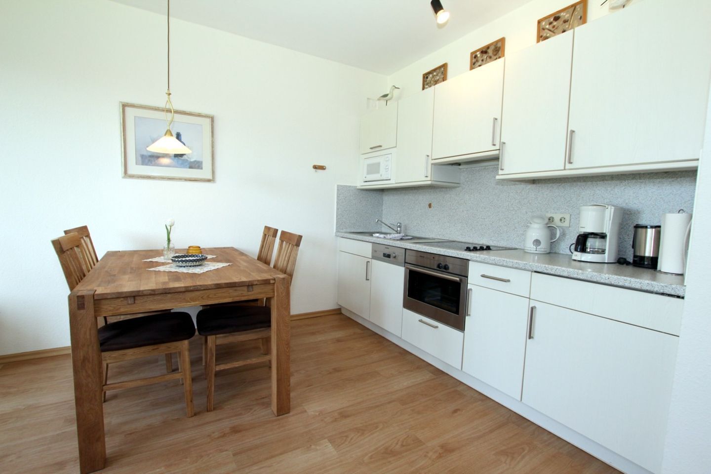 Microondas, horno y lavavajillas 