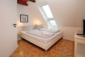 1 makuuhuone, silitysrauta/-lauta, Wi-Fi