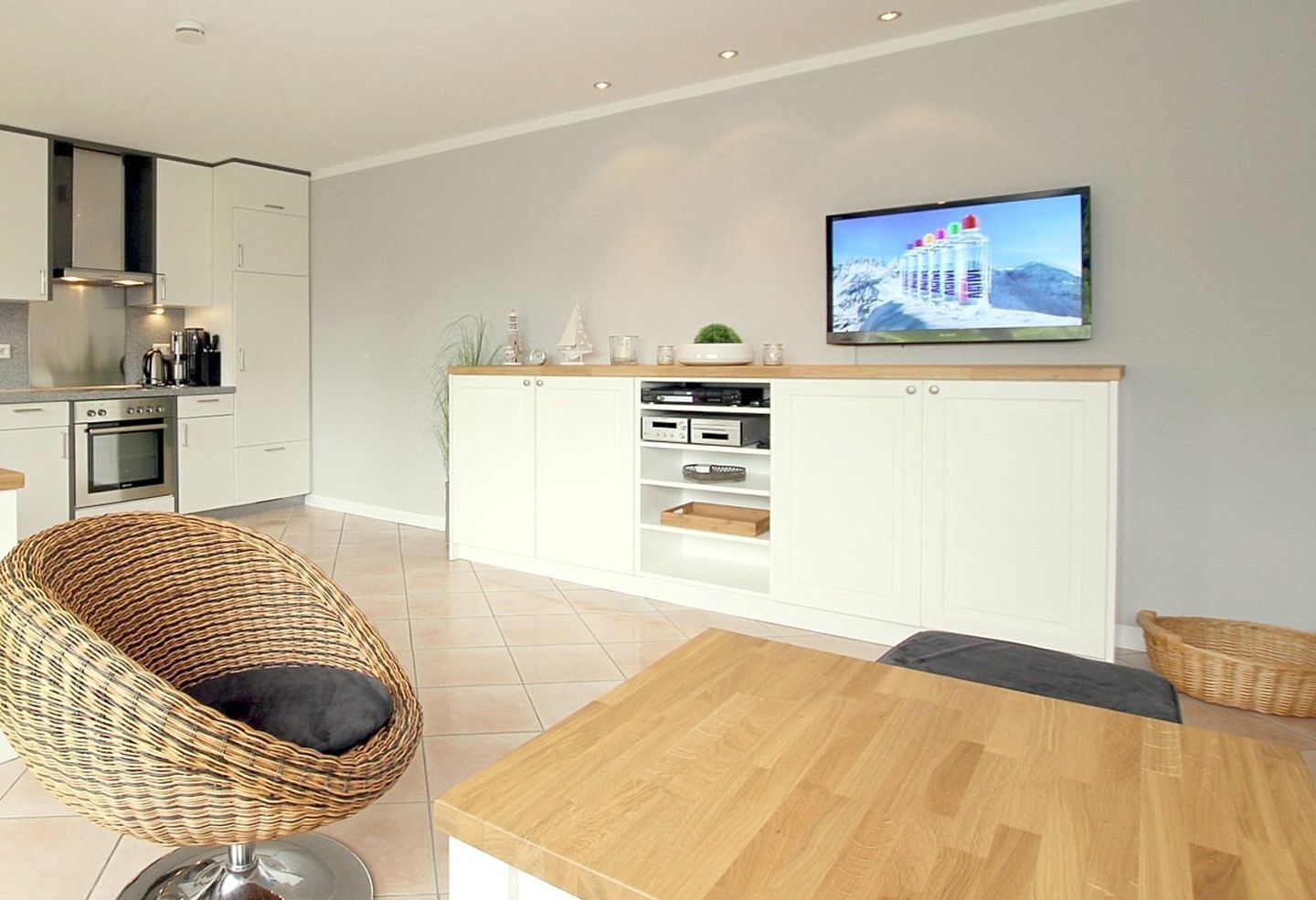 冰箱、微波炉、烤箱、洗碗机