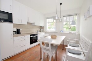 Mikrowelle, Ofen, Geschirrspüler