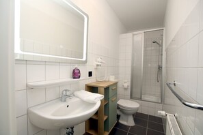 Een douche, een haardroger