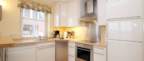 Køleskab, mikrobølgeovn, ovn, opvaskemaskine