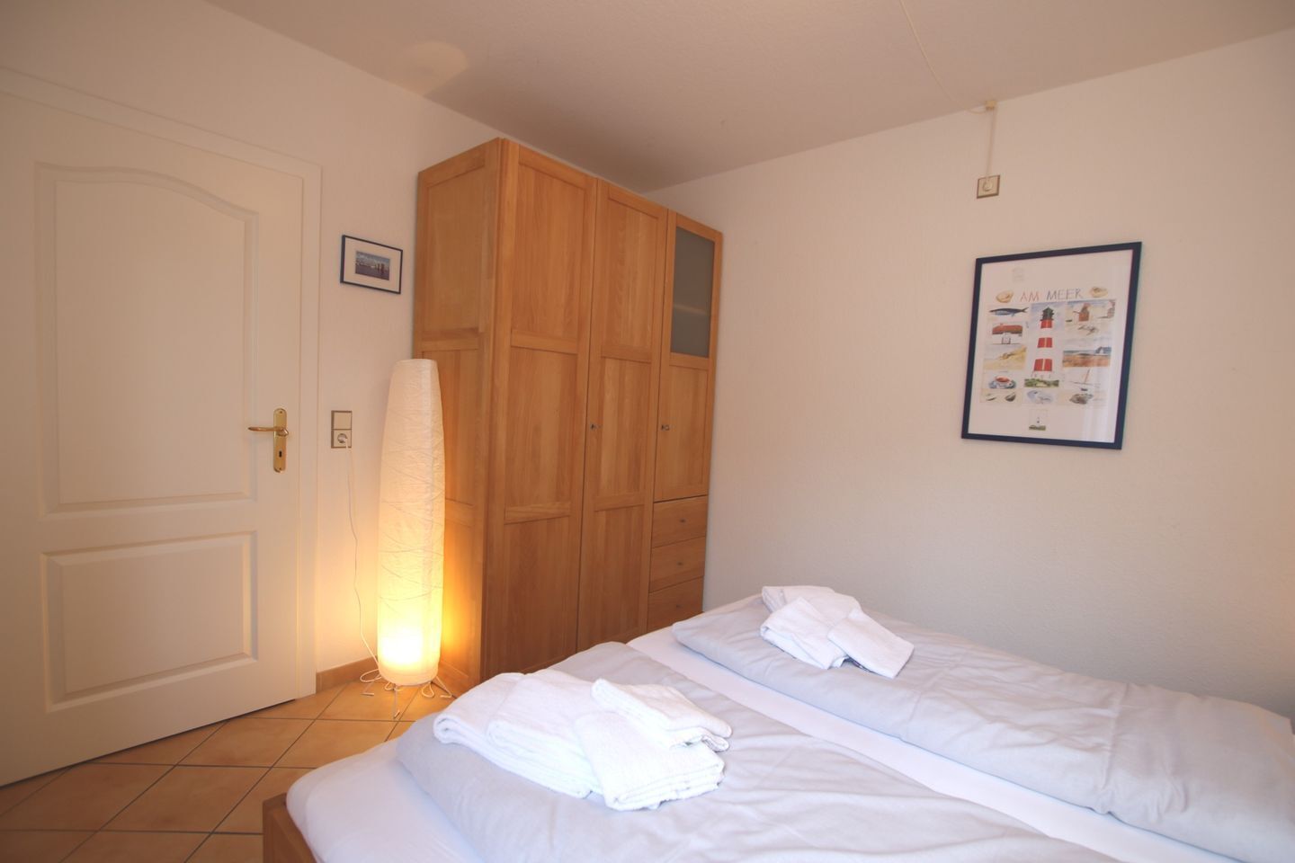 2 bedrooms, iron/ironing board, WiFi