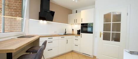 Microwave, oven, dishwasher