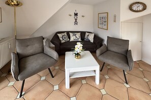 TV, DVD-spiller og stereoanlegg