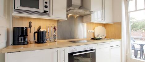 Køleskab, mikrobølgeovn, ovn, opvaskemaskine