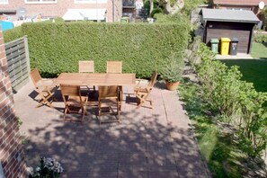 Outdoor dining - Olhörnweg 2 - Holiday home/ house slice with 3 rooms on approx. 95m² (Wyk auf Föhr)
