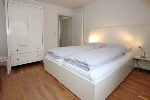 2 bedrooms, WiFi - Olhörnweg 2 - Holiday home/ house slice with 3 rooms on approx. 95m² (Wyk auf Föhr)