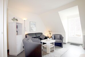 Televisión, reproductor de DVD y estéreo 