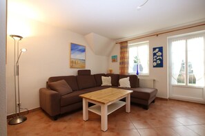 TV, lettore DVD, impianto stereo