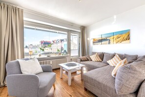 Televisión, reproductor de DVD y estéreo 