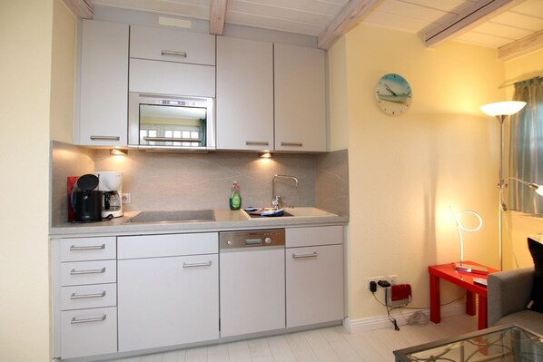 Microwave, dishwasher