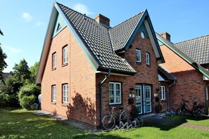 Exterior - Strandstraße 8, Whg. 14, Green Eilun - terraced end house with approx. 75m² over 4 floors (Wyk auf Föhr)