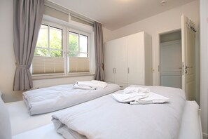 1 habitación, tabla de planchar con plancha y wifi 