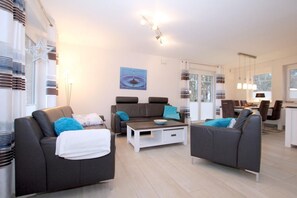 TV, fireplace, DVD player, stereo