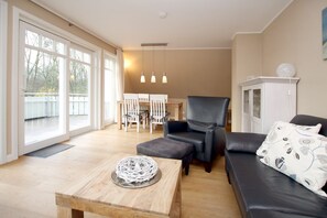 Unclassified image, 2 of 23, button - Starklef 34a, Whg. 2, Huus Starklef - Komfort Ferienwhg. in Wyk, 4 Personen, OG in 2- Familienhaus, (Wyk auf Föhr)