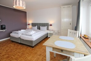 1 室のベッドルーム、WiFi