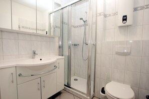 Een douche, een haardroger