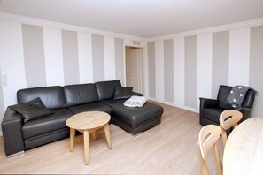 Fernseher, Stereoanlage