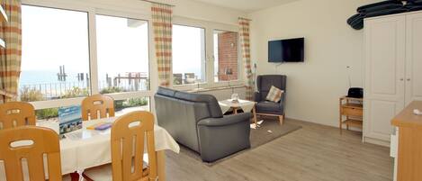 Télévision, chaîne hi-fi