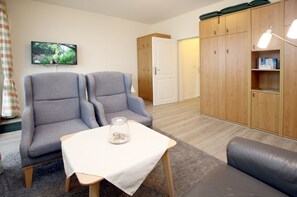 Fernseher, Stereoanlage