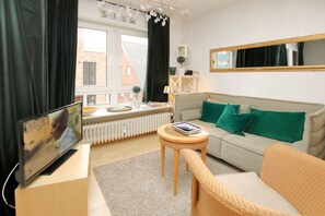 TV, DVD player, stereo - Sandwall 2, Whg. 6 - Apartment at Sandwall for 2 persons with approx. 34,5m² (Wyk auf Föhr)
