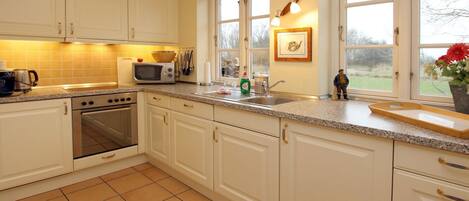 Microwave, oven, dishwasher