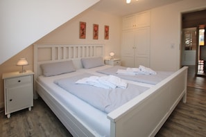 Unclassified image, 3 of 16, button - Wiesenweg 2a, Whg. 3, Ruusfeen - vacation apartment with 3 rooms over approx. 100m² in the (Wyk auf Föhr)