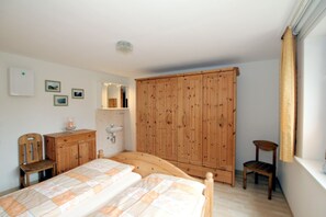 2 Schlafzimmer, Bügeleisen/Bügelbrett, WLAN