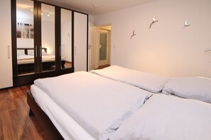 3 Schlafzimmer, Bügeleisen/Bügelbrett, WLAN