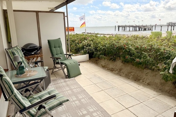 Terrasse mit Blick auf die Mittelbrücke